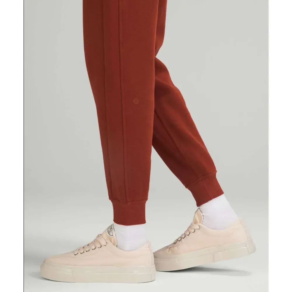 Lululemon Scuba High-Rise Jogger Sweatpants Date Brown Size 2